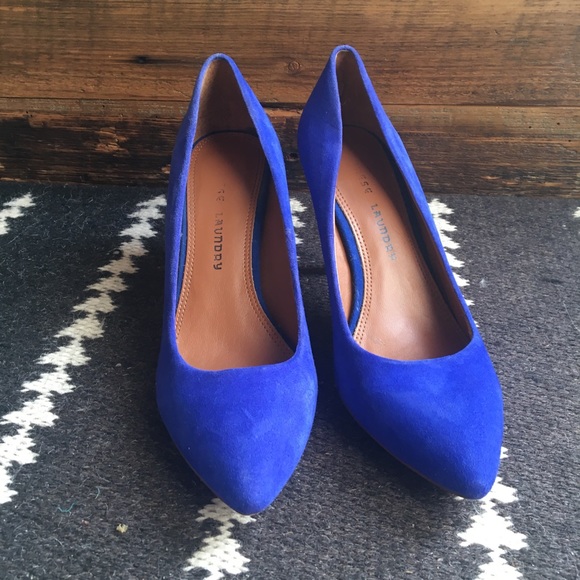 Chinese Laundry Blue Suede Pumps - Picture 2 of 4
